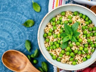 Farro-Salat mit Erbsen und Minze